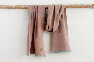 Chal de Vestir Desflecado Gris y Naranjo