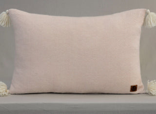 Cojin Alpaca 60x40 Crudo y Rosado