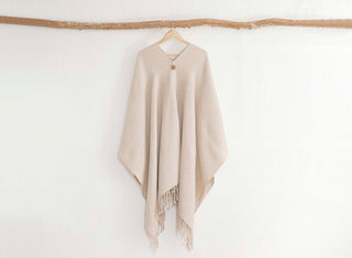 Poncho Clásico Beige