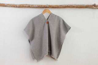 Poncho_de_Nino_Rosillo_y_Gris